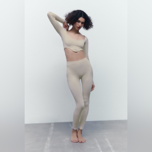 Zara ribbed seamless set - Picture 3 of 11